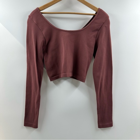 Aeropostale Tops - Aeropostale Reversible Cropped Ribbed Top – Size Medium (Dusty Rose/Mauve)